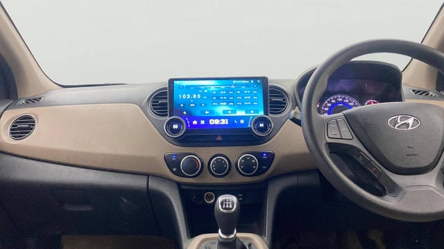 View Hyundai Grand i10 Image 17 Used Hyundai Grand i10 Image 17