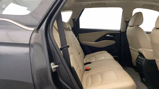 View MG Hector Image 37 Used MG Hector Image 37