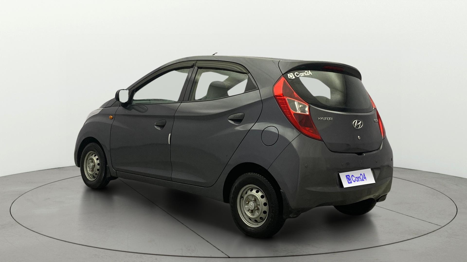View 2016 Hyundai EON Era Plus Image 2 Used 2016 Hyundai EON Era Plus Image 2