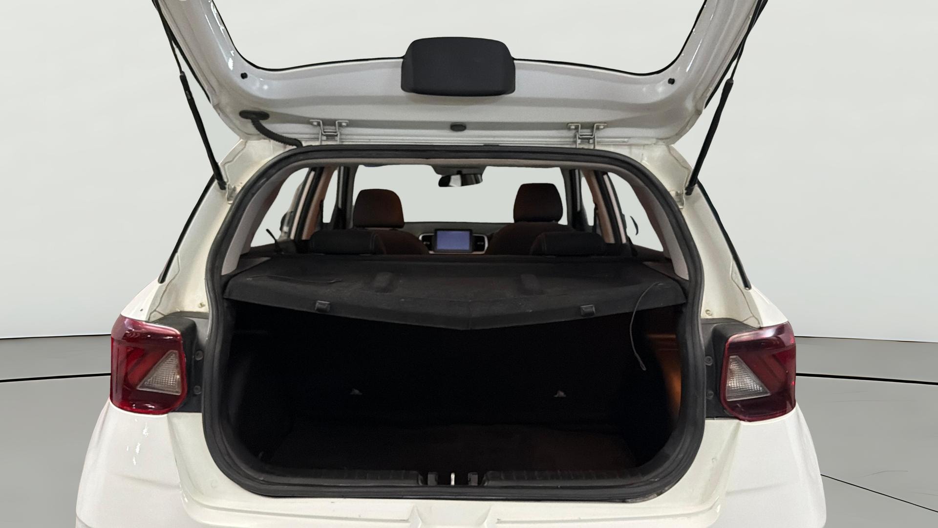 View 2021 Hyundai Venue S Plus 1.2 Petrol Image 37 Used 2021 Hyundai Venue S Plus 1.2 Petrol Image 37