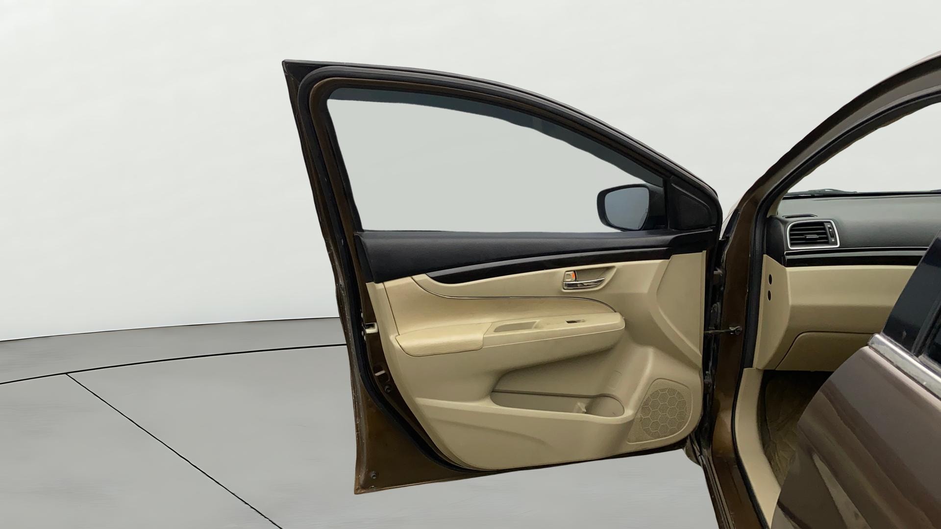 View 2015 Maruti Suzuki 1000 Base Variant Image 31 Used 2015 Maruti Suzuki 1000 Base Variant Image 31
