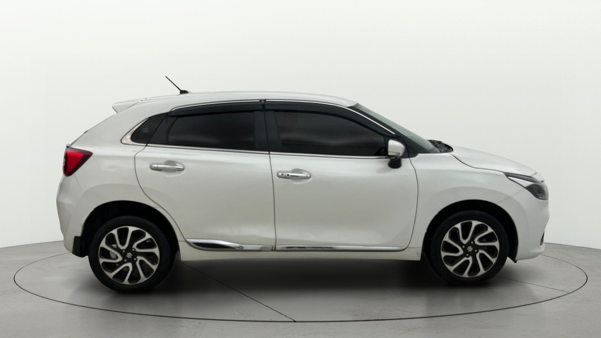 View 2023 Maruti Suzuki 1000 Base Variant Image 28 Used 2023 Maruti Suzuki 1000 Base Variant Image 28