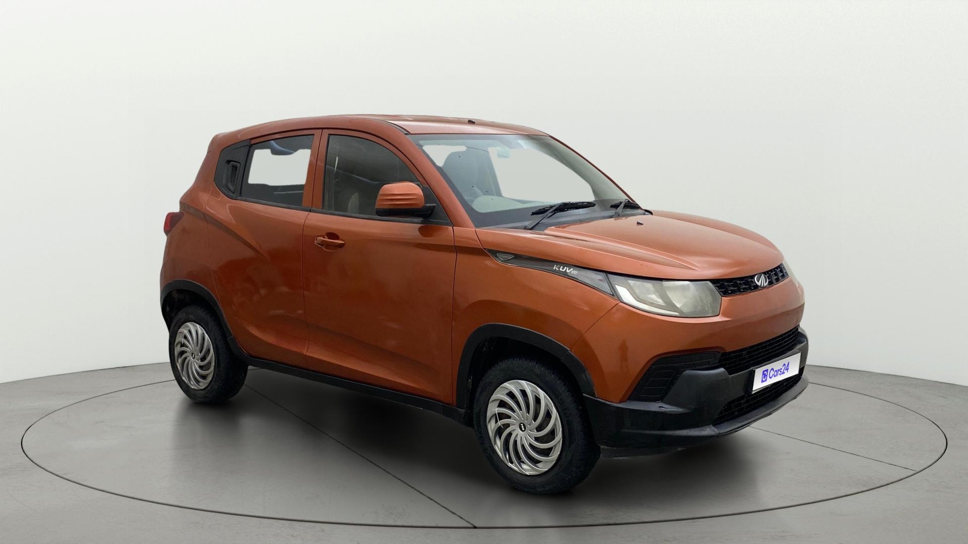 View 2016 Mahindra KUV100 K4 Plus Diesel 6 Seater BS IV Image 21 Used 2016 Mahindra KUV100 K4 Plus Diesel 6 Seater BS IV Image 21