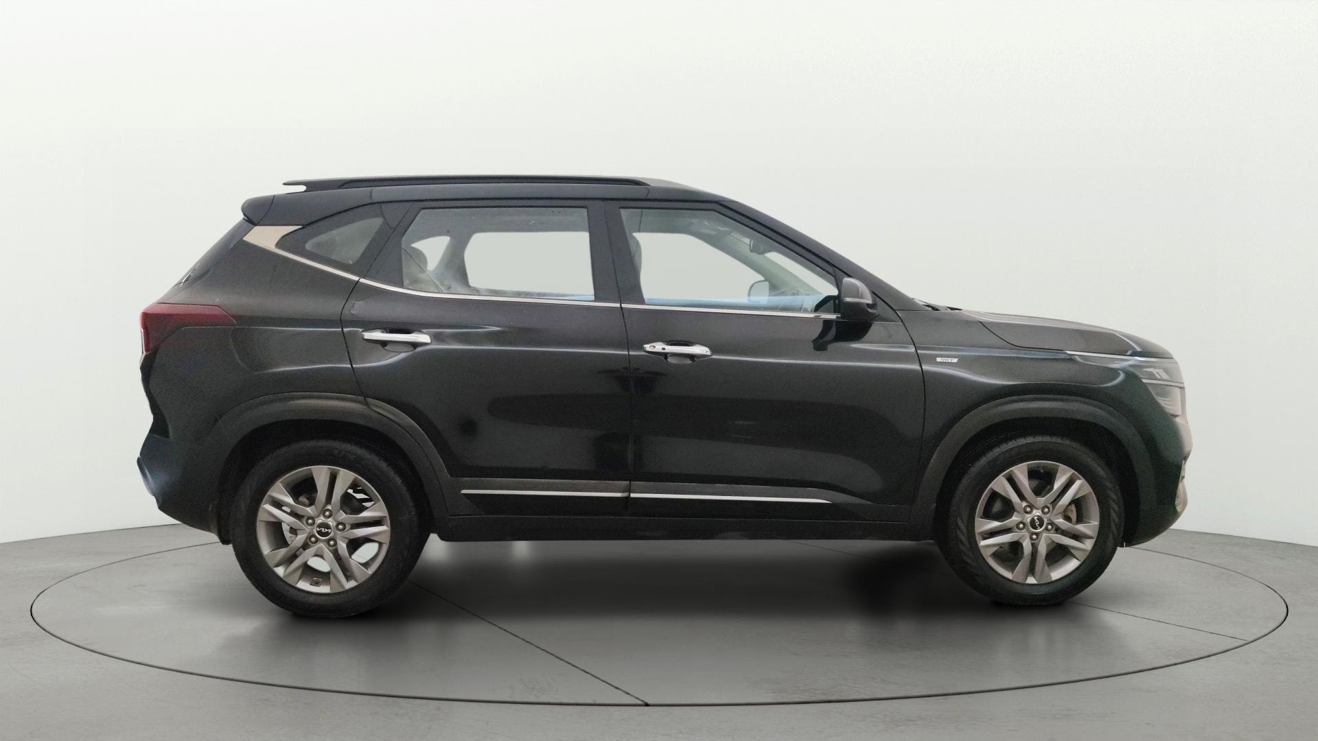View 2023 Kia Seltos HTX Diesel Image 9 Used 2023 Kia Seltos HTX Diesel Image 9