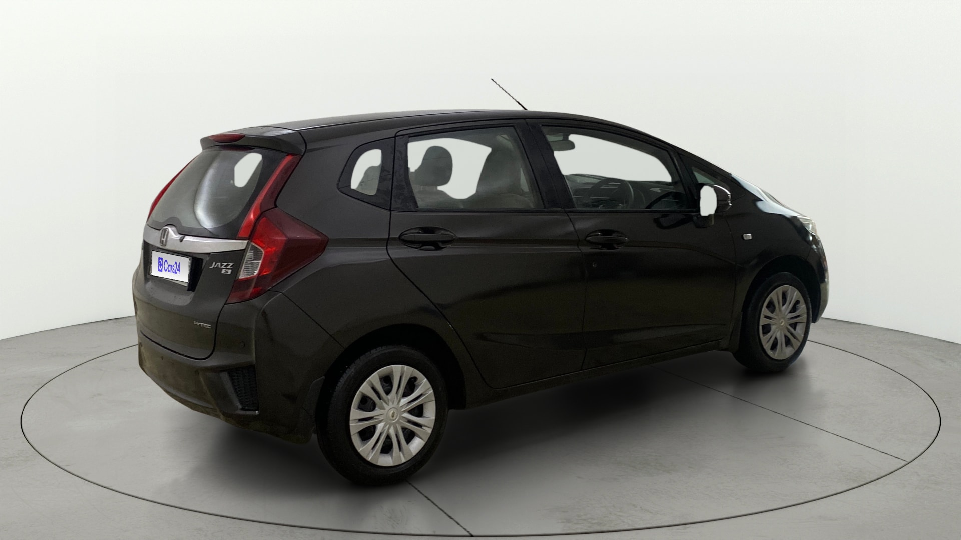 View 2016 Honda Jazz E MT Diesel Image 42 Used 2016 Honda Jazz E MT Diesel Image 42