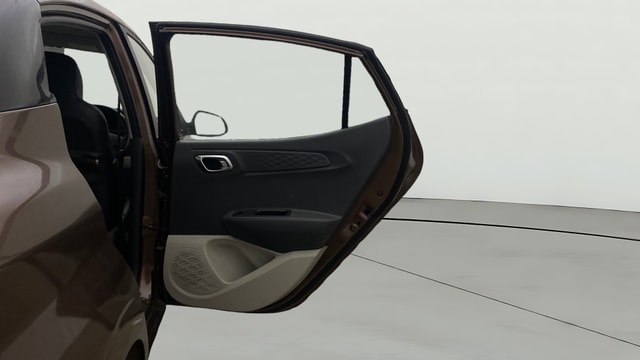View Hyundai Aura Image 7 Used Hyundai Aura Image 7
