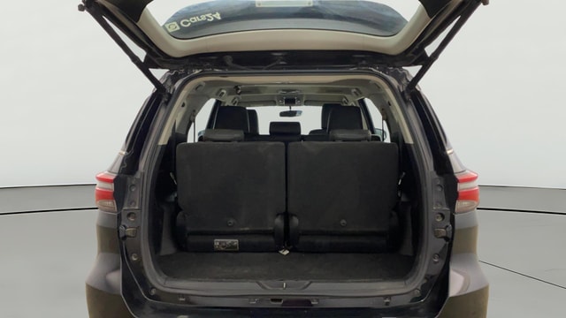 View Toyota Fortuner Image 40 Used Toyota Fortuner Image 40