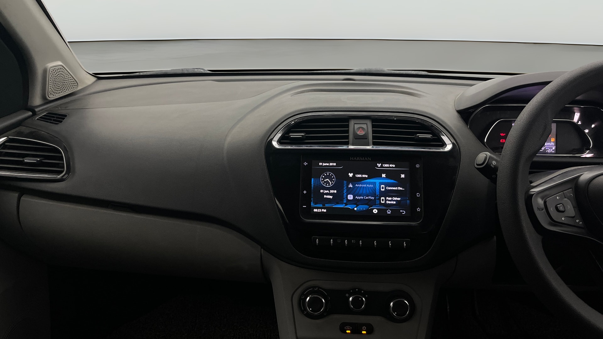 View 2021 Tata Tiago Revotorq XB Image 17 Used 2021 Tata Tiago Revotorq XB Image 17