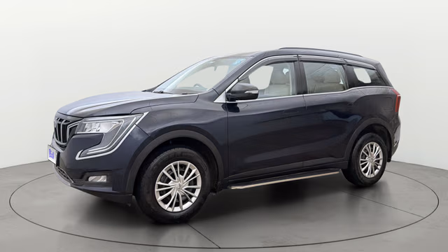View Mahindra XUV700 Image 22 Used Mahindra XUV700 Image 22