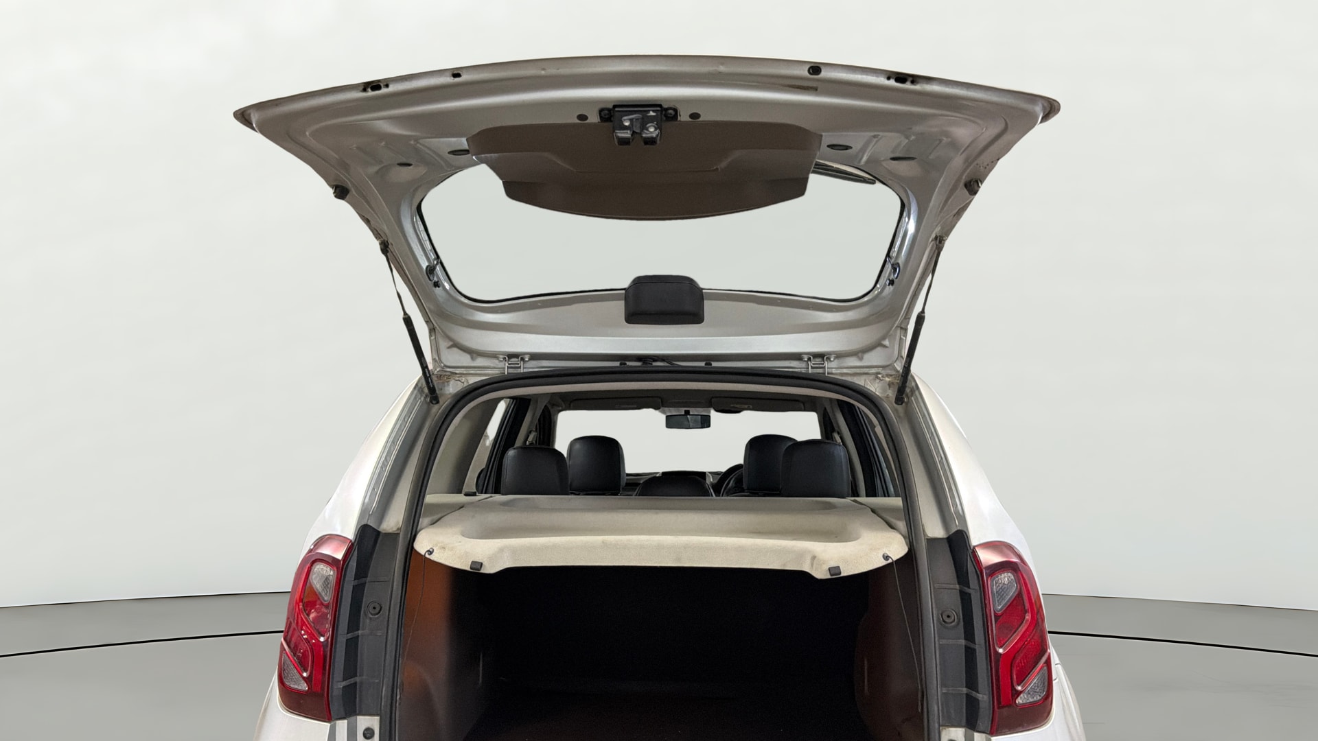 View 2019 Renault Duster Petrol RxS CVT Petrol Image 16 Used 2019 Renault Duster Petrol RxS CVT Petrol Image 16