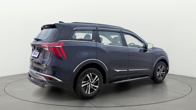 View Mahindra XUV700 Image 46 Used Mahindra XUV700 Image 46
