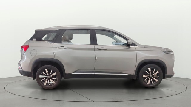 View MG Hector Plus Image 29 Used MG Hector Plus Image 29