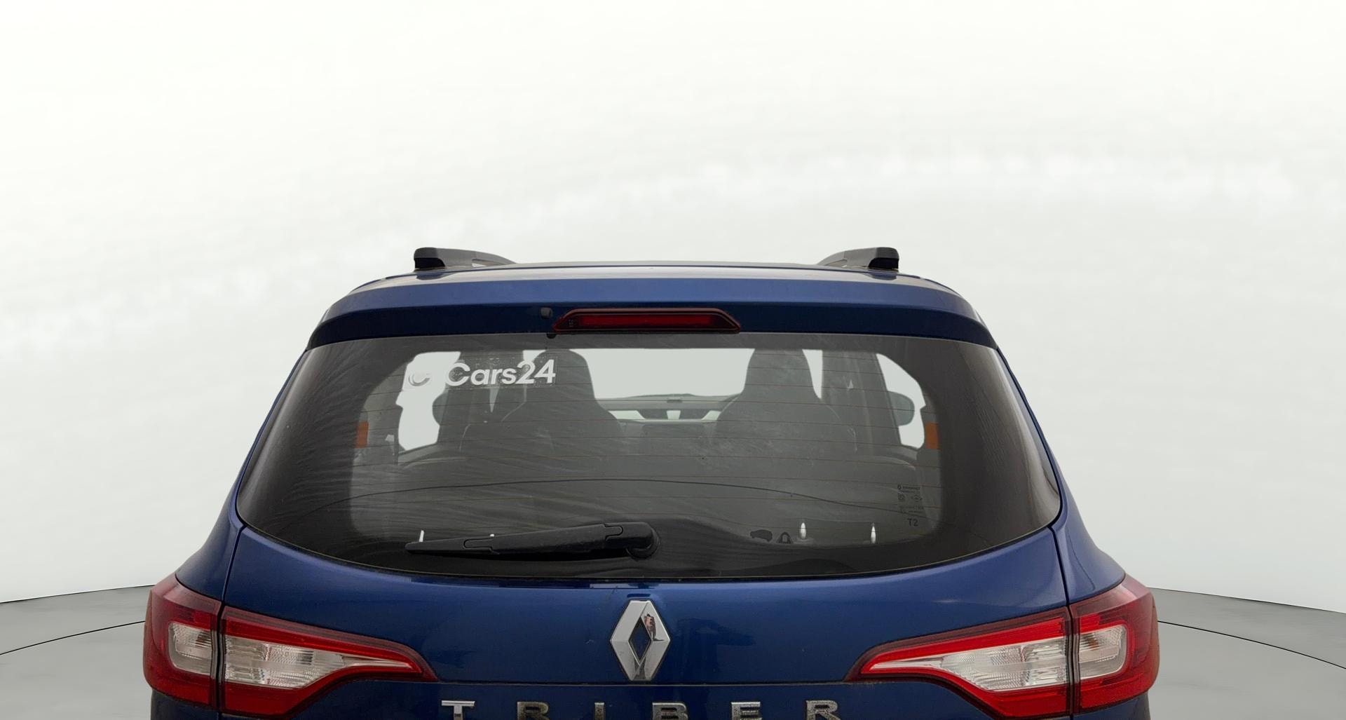 View 2022 Renault Triber RXZ Image 3 Used 2022 Renault Triber RXZ Image 3