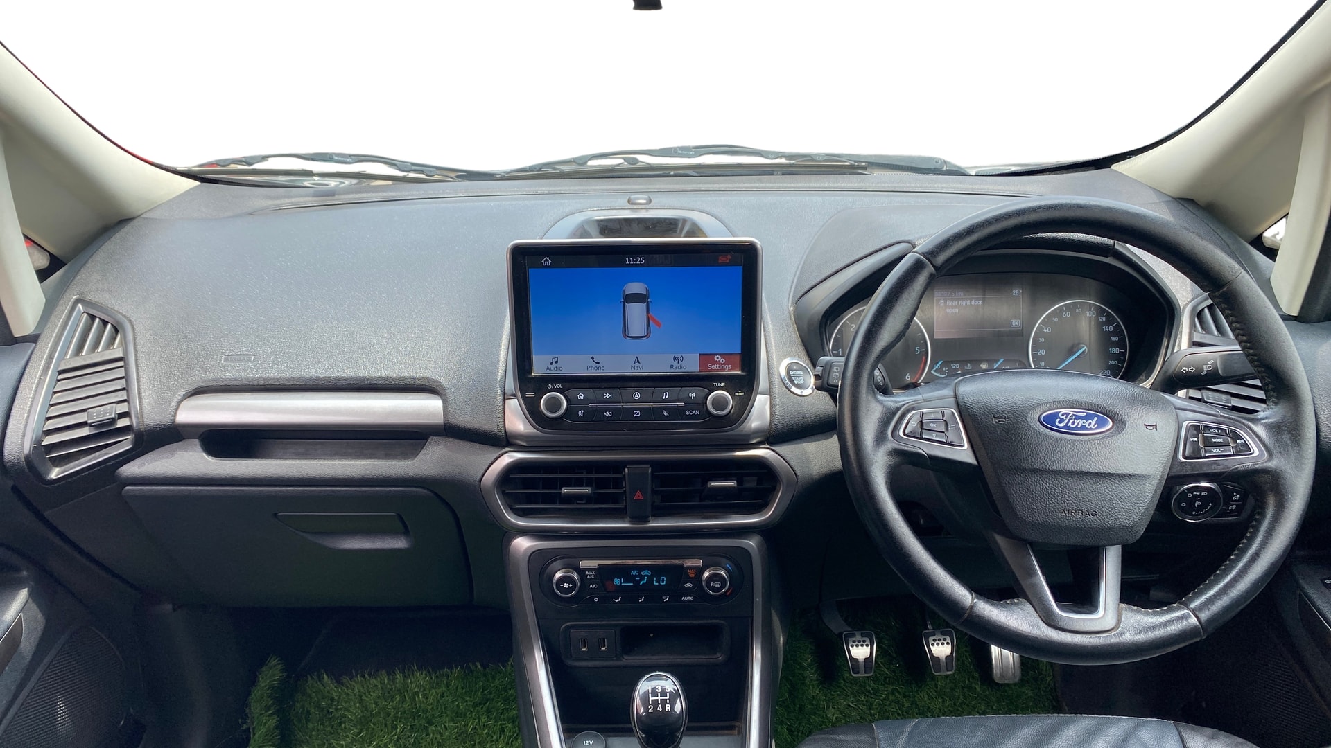 View 2019 Ford EcoSport 1.5 TDCi Diesel Ambiente BS IV Image 15 Used 2019 Ford EcoSport 1.5 TDCi Diesel Ambiente BS IV Image 15