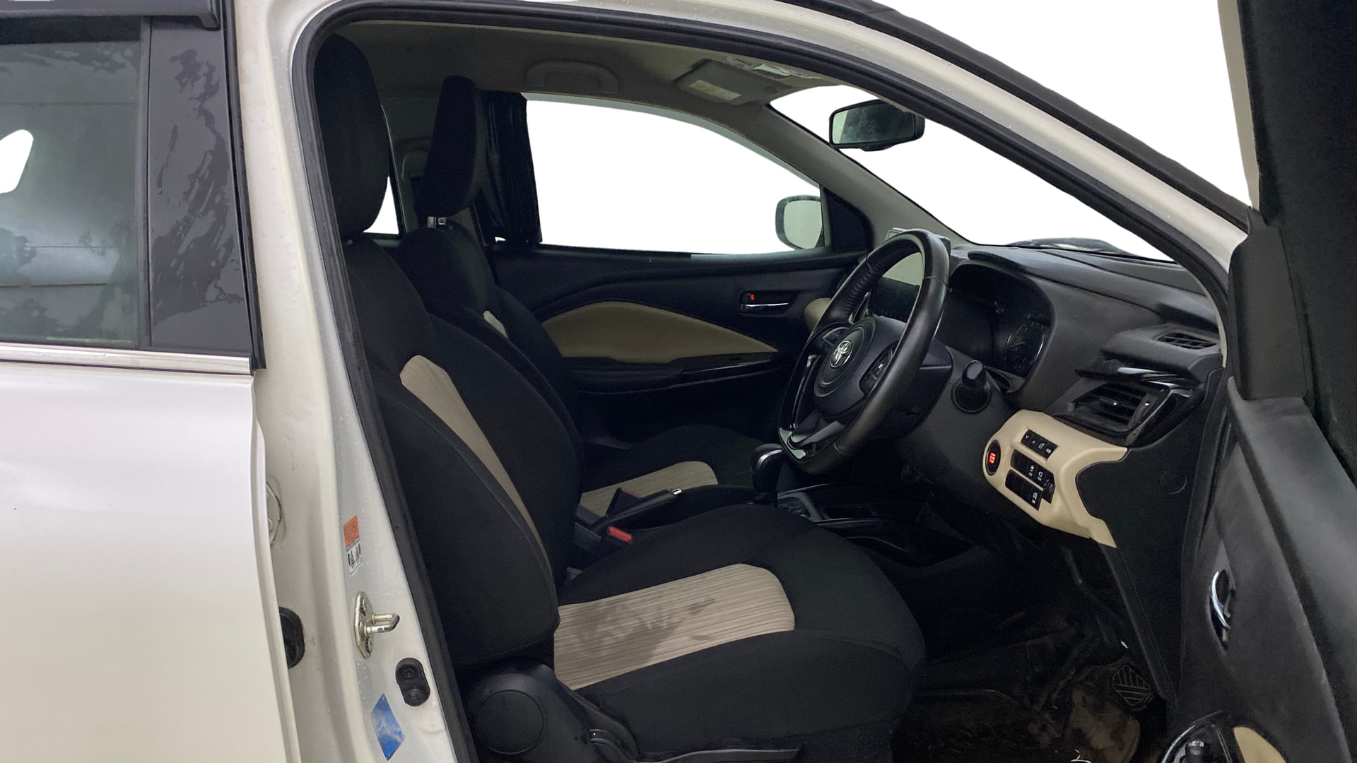 Used 2024 Toyota Glanza Used 2024 Toyota Glanza