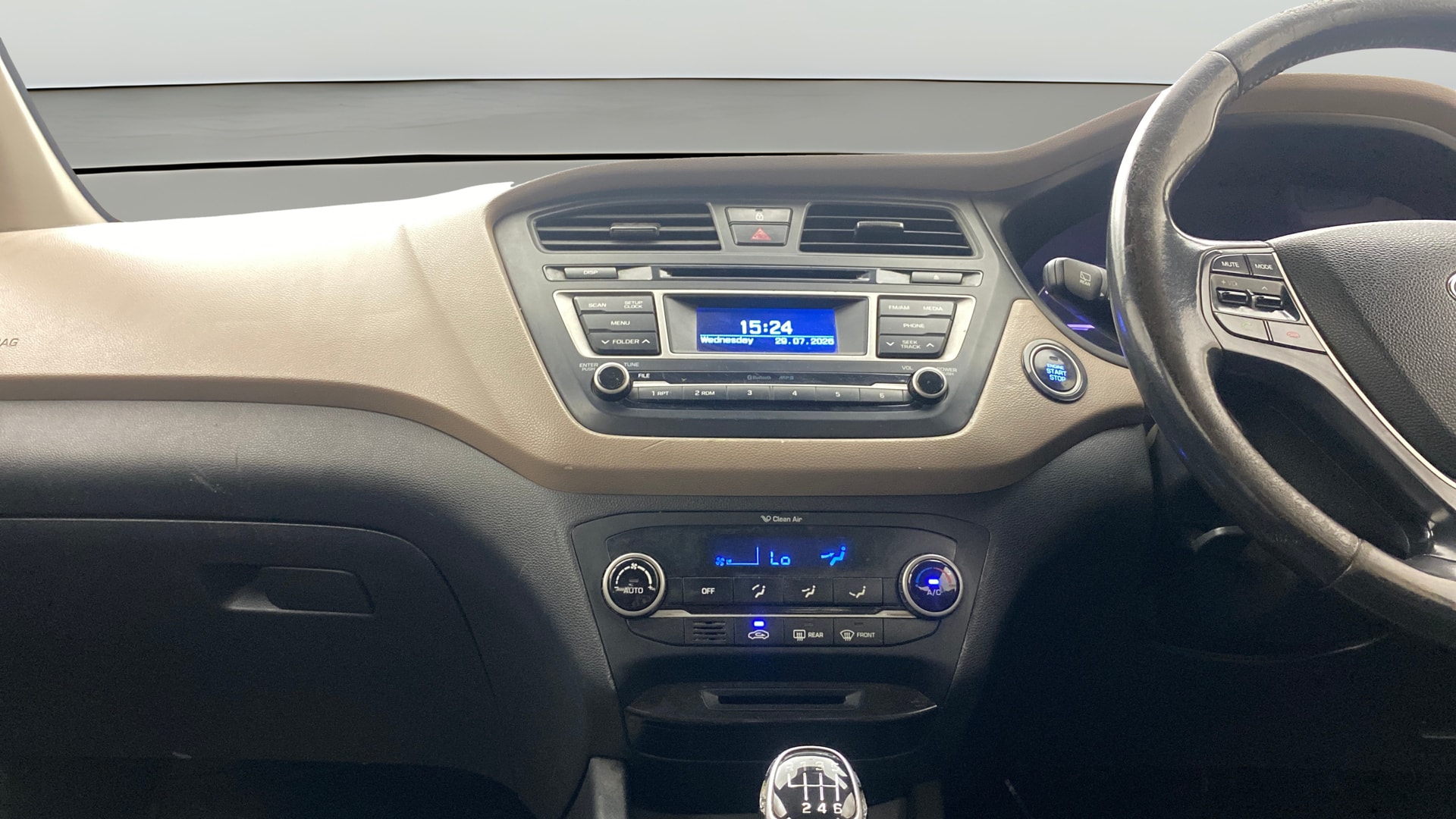 View 2015 Hyundai Elite i20 1.4 Asta Diesel Image 17 Used 2015 Hyundai Elite i20 1.4 Asta Diesel Image 17