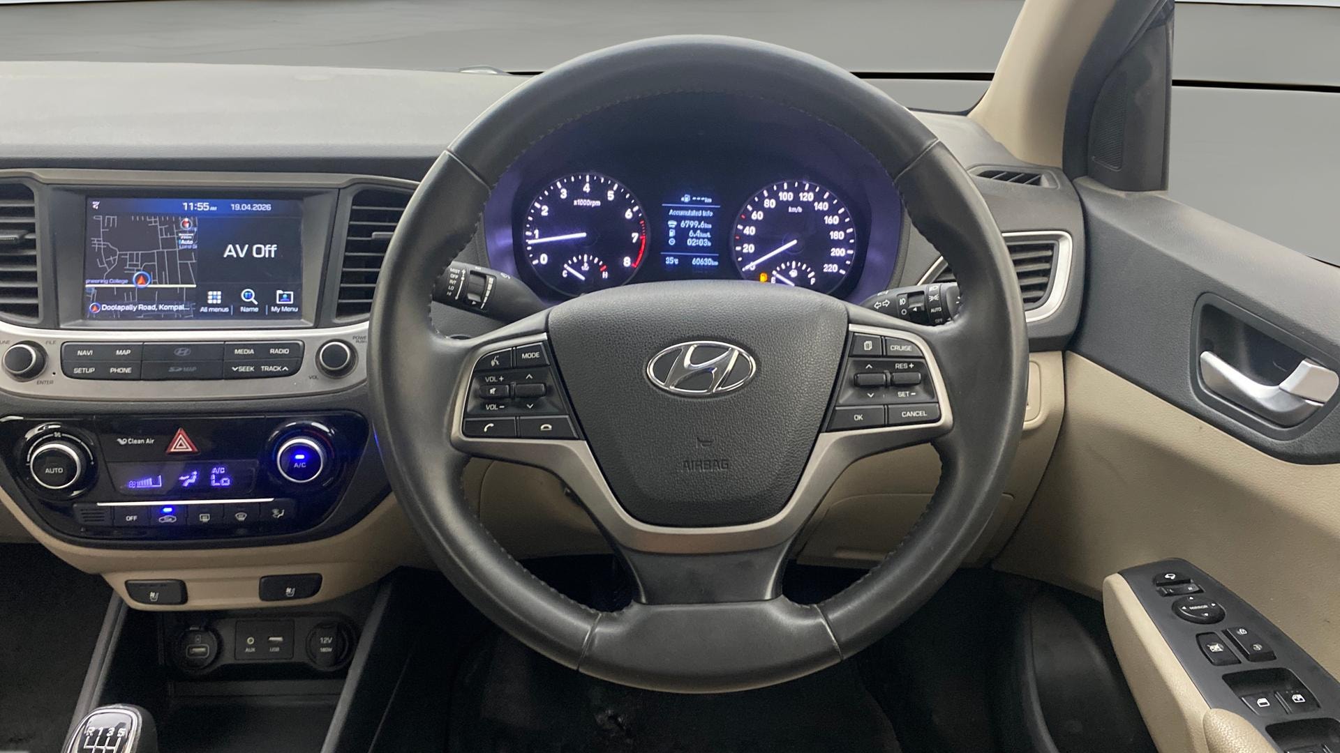 View 2017 Hyundai Verna 1.6 VTVT SX (O) Image 21 Used 2017 Hyundai Verna 1.6 VTVT SX (O) Image 21