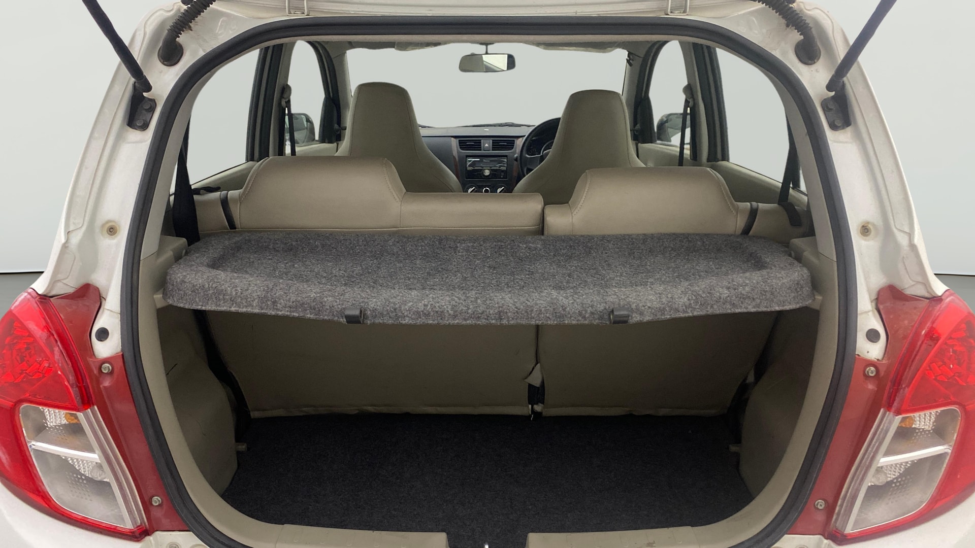 View 2017 Maruti Suzuki 1000 Base Variant Image 36 Used 2017 Maruti Suzuki 1000 Base Variant Image 36