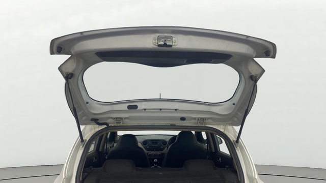 View Hyundai Grand i10 Image 16 Used Hyundai Grand i10 Image 16