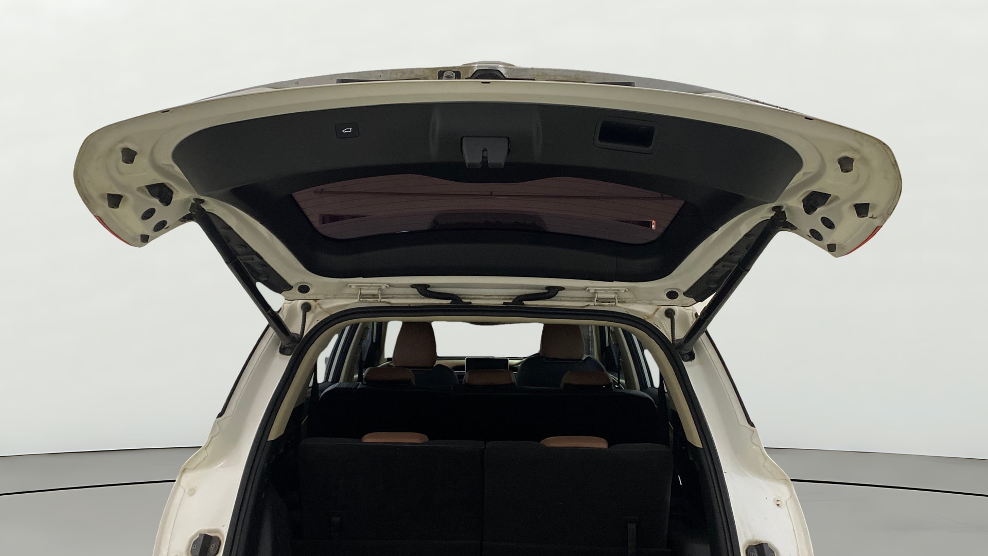 View 2024 MG Hector Plus Savvy Pro 7 Seater CVT Petrol Image 33 Used 2024 MG Hector Plus Savvy Pro 7 Seater CVT Petrol Image 33