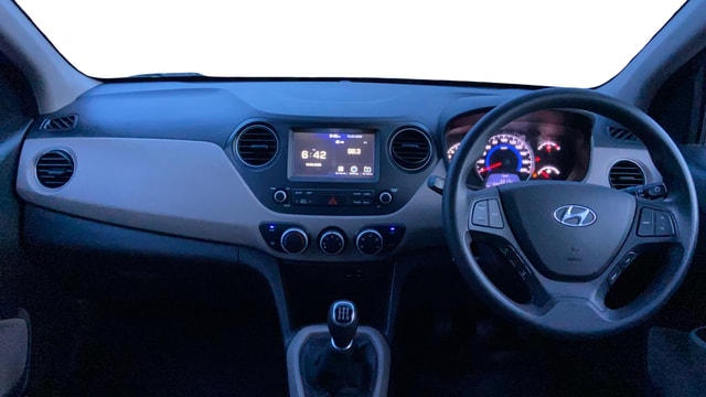 View Hyundai Grand i10 Image 15 Used Hyundai Grand i10 Image 15