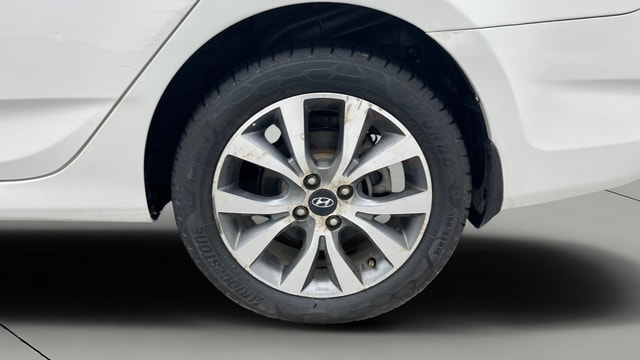 View Hyundai Fluidic Verna Image 7 Used Hyundai Fluidic Verna Image 7