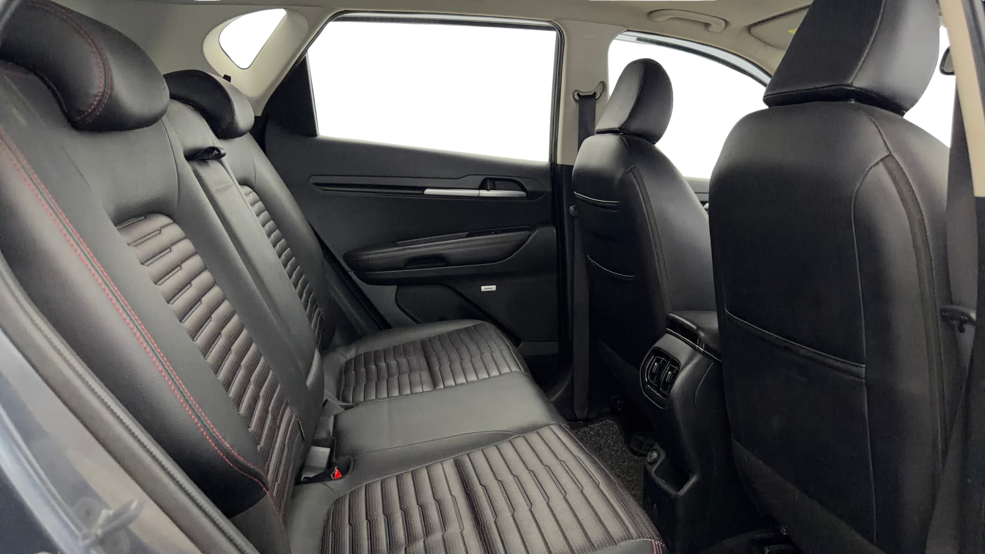 View 2021 Kia Sonet GTX Plus iMT Petrol Image 31 Used 2021 Kia Sonet GTX Plus iMT Petrol Image 31