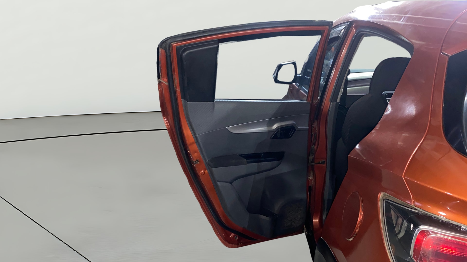 Used 2018 Mahindra KUV100 Used 2018 Mahindra KUV100