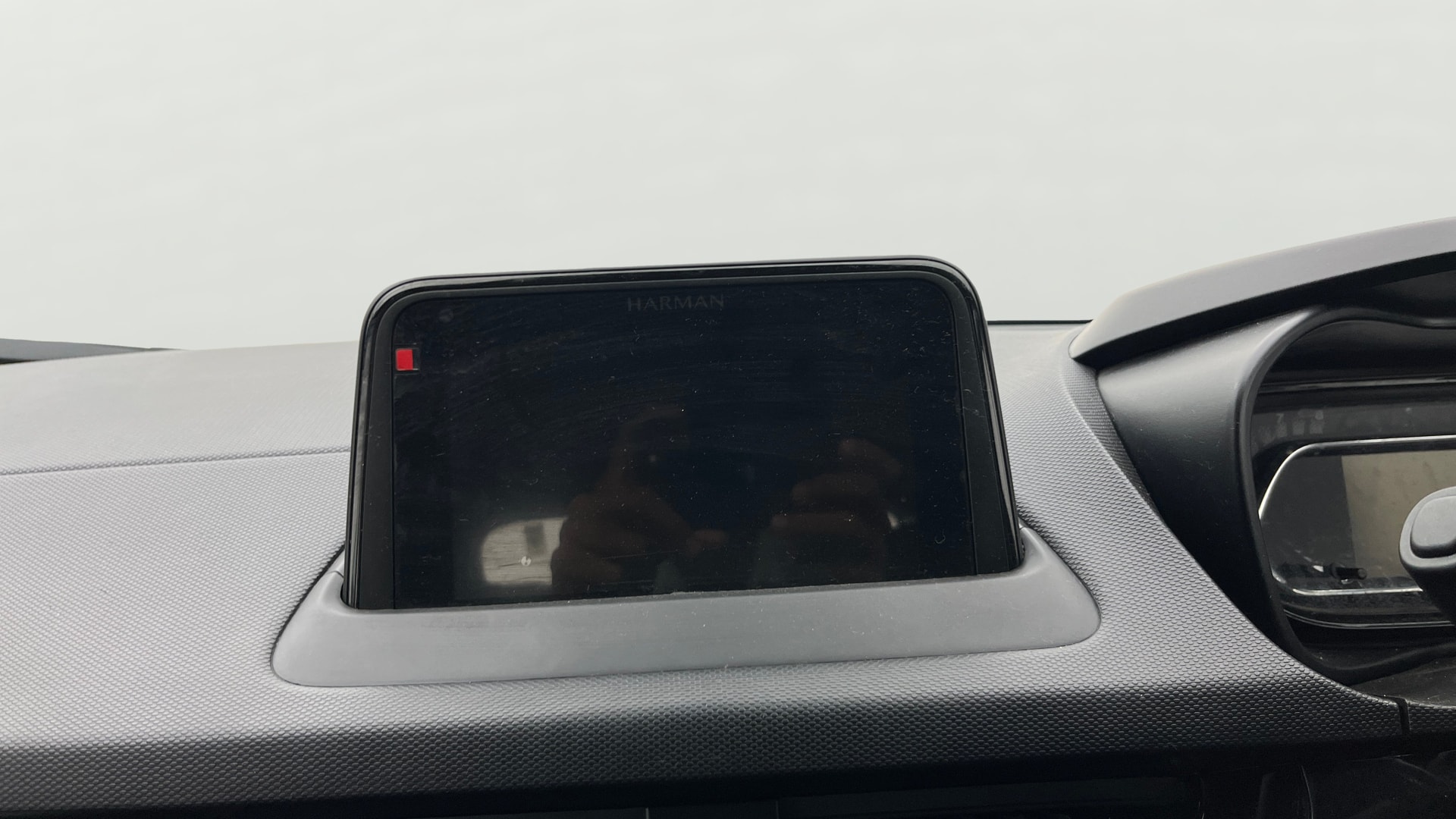View 2022 Tata Nexon Revotron XE Image 33 Used 2022 Tata Nexon Revotron XE Image 33