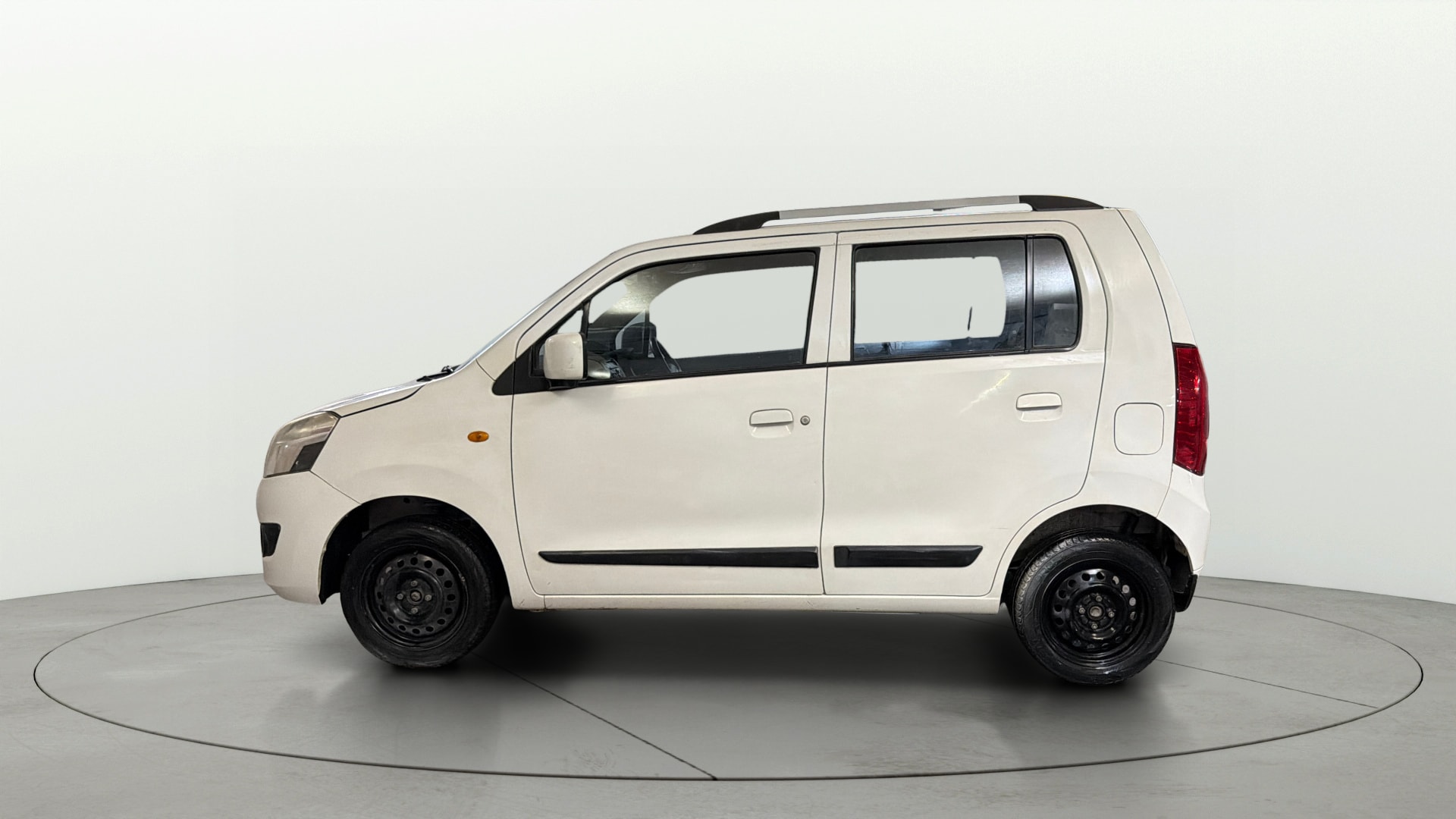 Used 2017 Maruti Suzuki 1000 Used 2017 Maruti Suzuki 1000