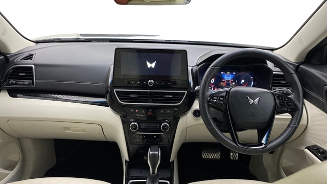 View Mahindra XUV 3XO Image 31 Used Mahindra XUV 3XO Image 31