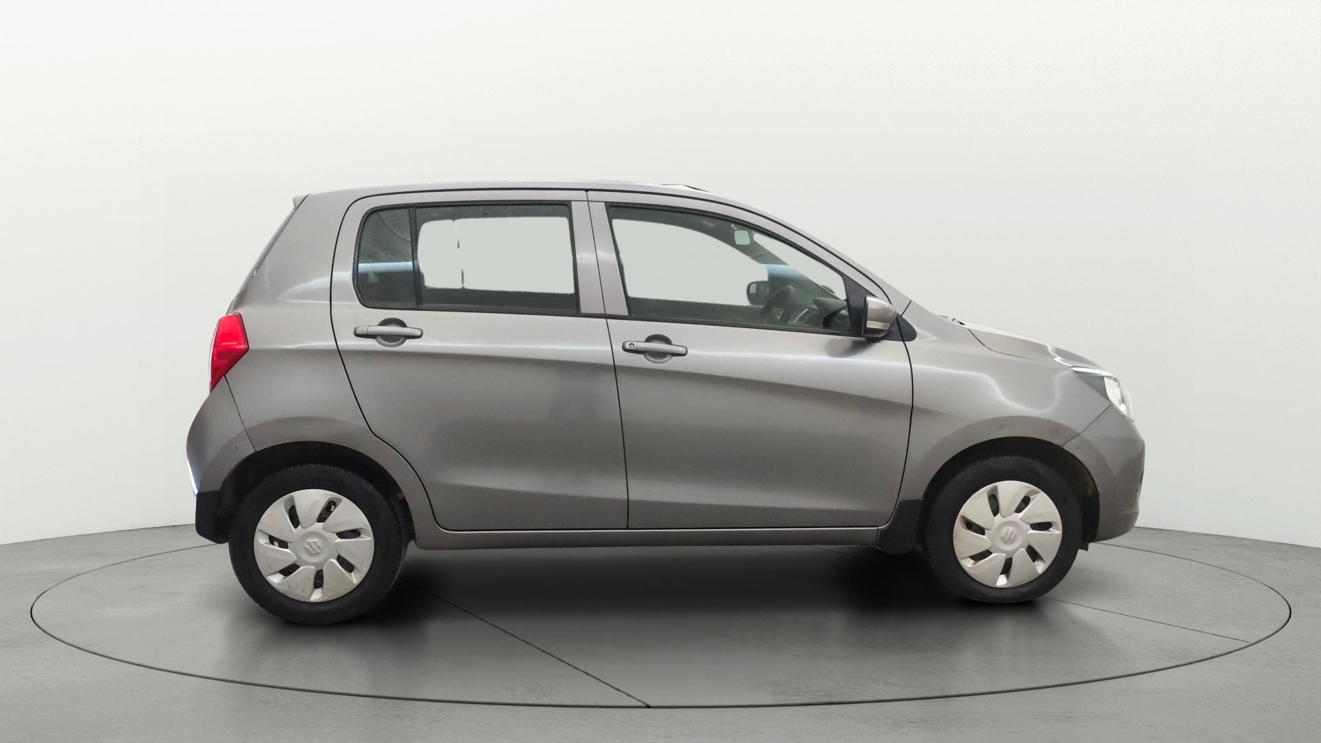 View 2017 Maruti Suzuki 1000 Base Variant Image 8 Used 2017 Maruti Suzuki 1000 Base Variant Image 8