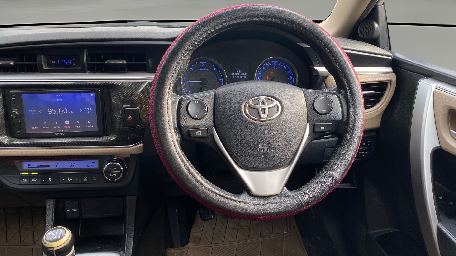View 2015 Toyota Corolla Altis Diesel GL Image 21 Used 2015 Toyota Corolla Altis Diesel GL Image 21