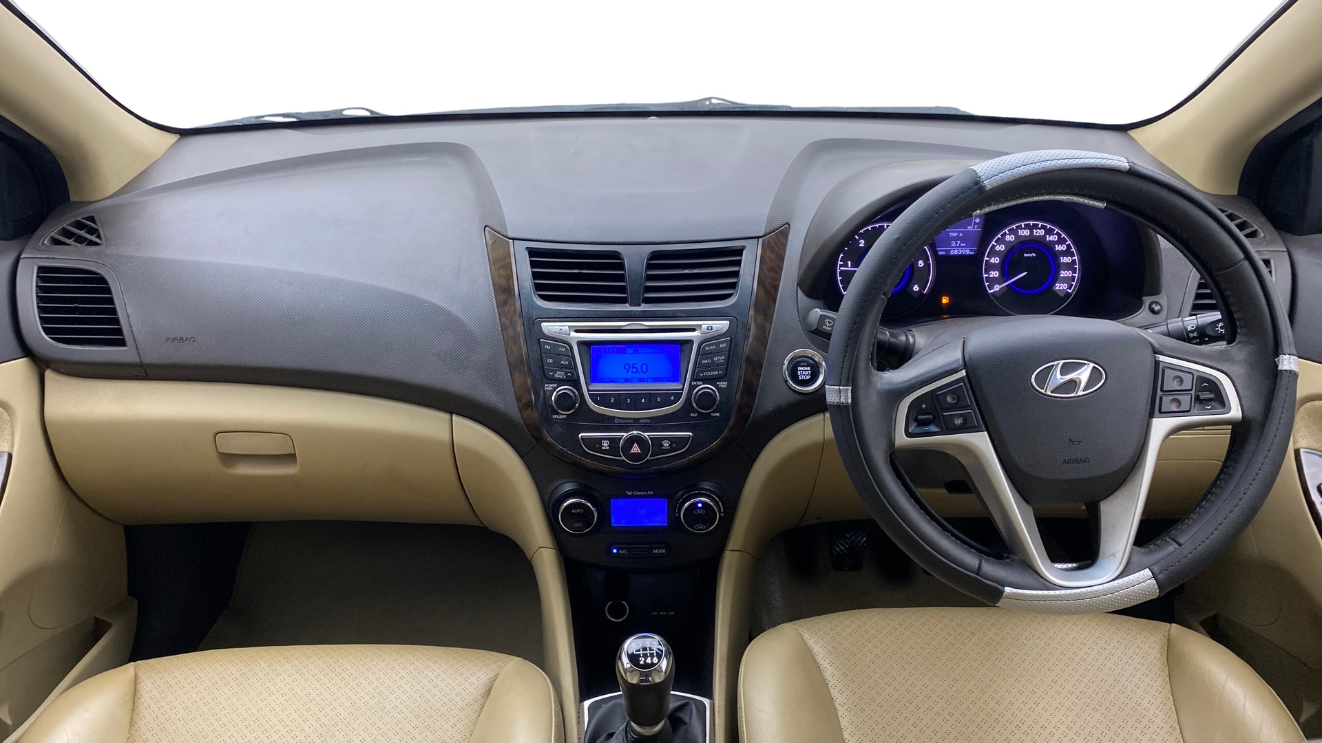 View 2013 Hyundai Fluidic Verna 1.6 CRDI SX AT Image 16 Used 2013 Hyundai Fluidic Verna 1.6 CRDI SX AT Image 16
