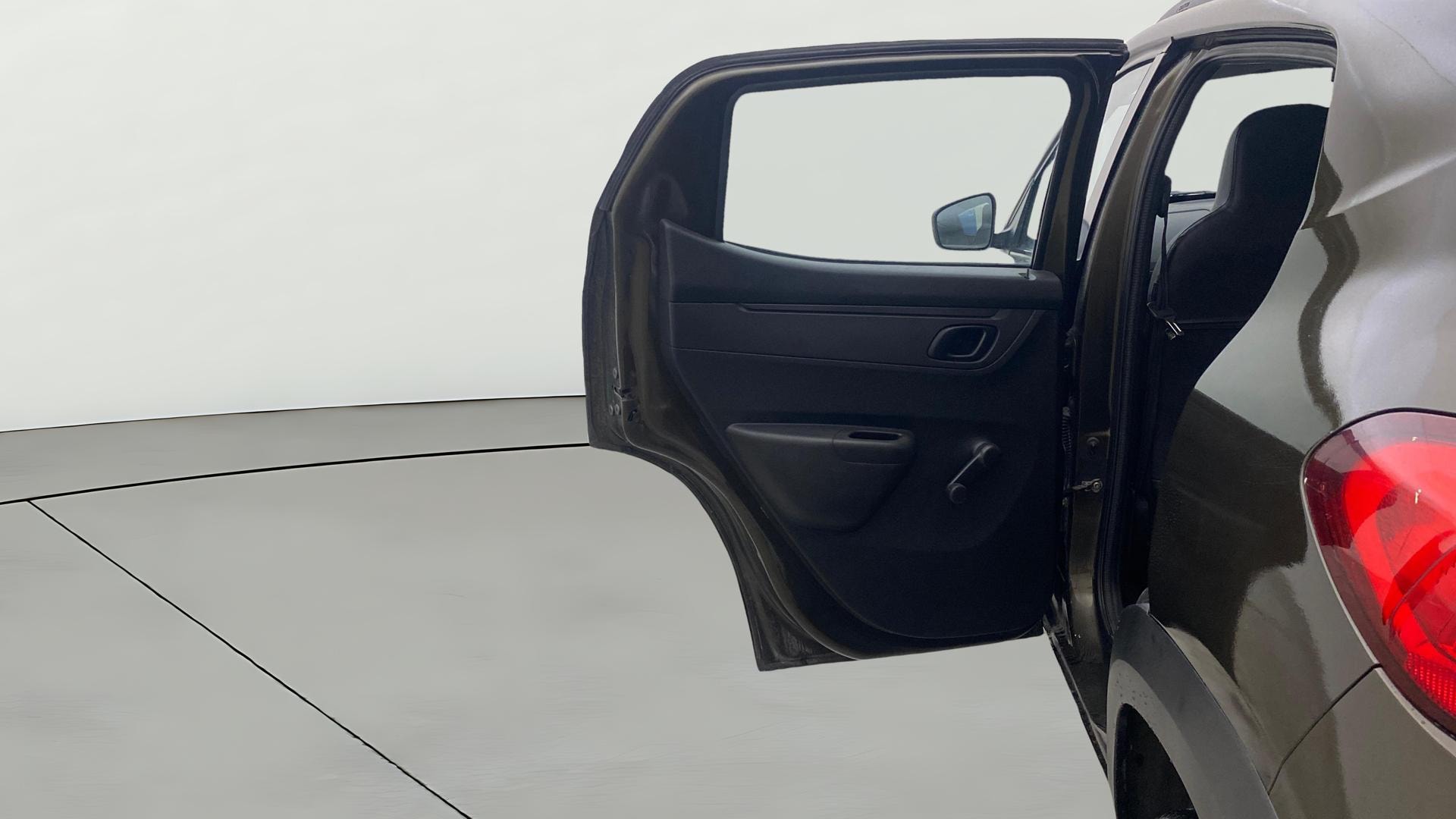 View 2019 Renault Kwid RXL Image 22 Used 2019 Renault Kwid RXL Image 22