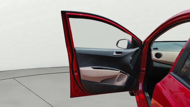 View Hyundai Xcent Image 30 Used Hyundai Xcent Image 30