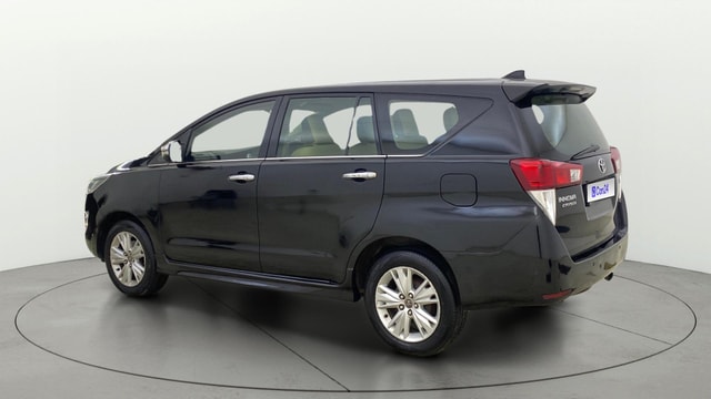View Toyota Innova Crysta Image 2 Used Toyota Innova Crysta Image 2