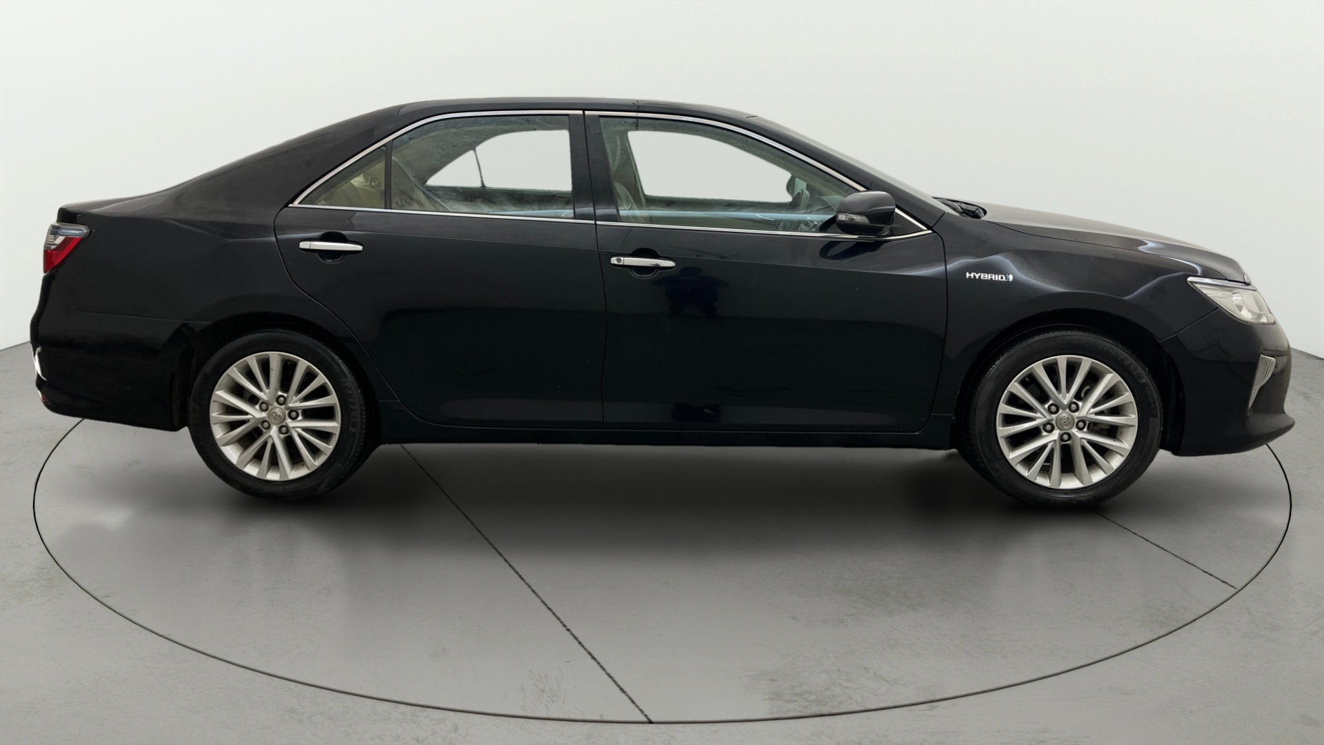 View 2015 Toyota Camry Hybrid Image 8 Used 2015 Toyota Camry Hybrid Image 8