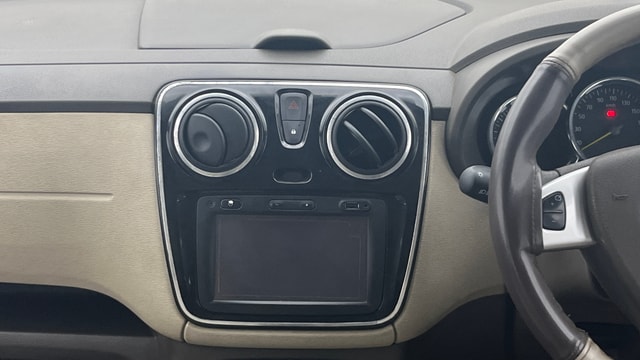View Renault Lodgy Image 34 Used Renault Lodgy Image 34