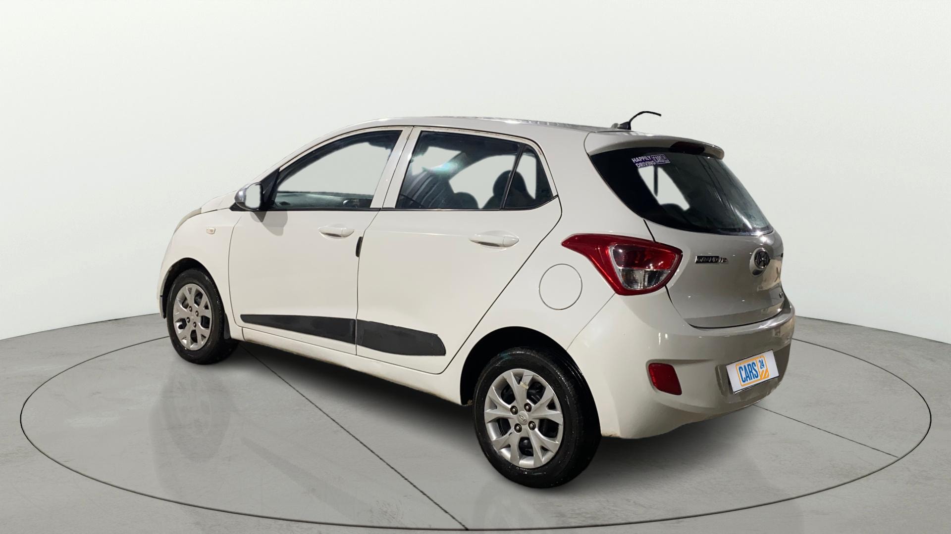 View 2014 Hyundai Grand i10 1.1 Magna Diesel Image 2 Used 2014 Hyundai Grand i10 1.1 Magna Diesel Image 2