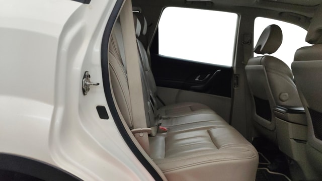 View Mahindra XUV500 Image 38 Used Mahindra XUV500 Image 38