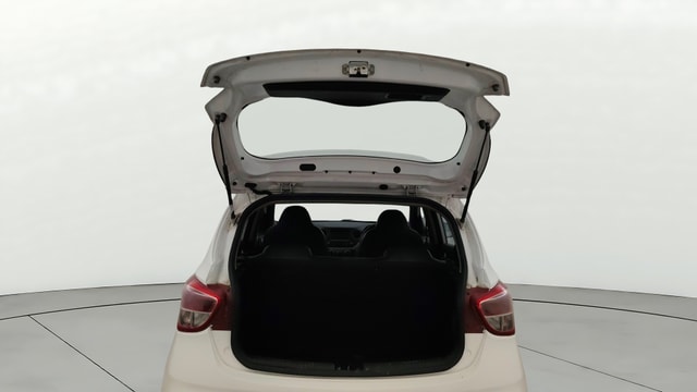 View Hyundai Grand i10 Image 30 Used Hyundai Grand i10 Image 30