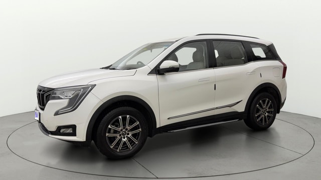 View Mahindra XUV700 Image 23 Used Mahindra XUV700 Image 23