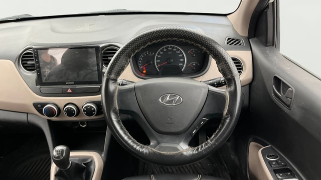 View Hyundai Grand i10 Image 20 Used Hyundai Grand i10 Image 20