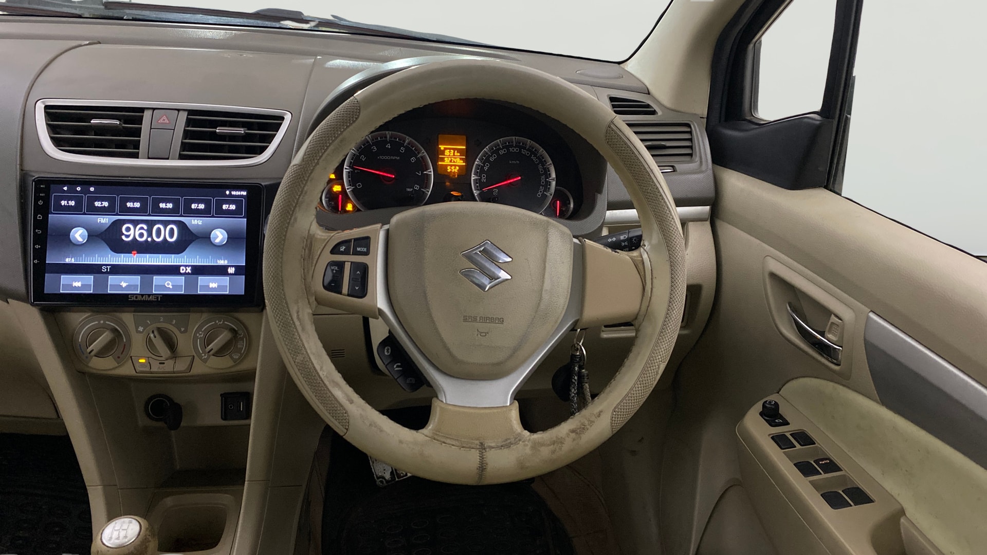 View 2017 Maruti Suzuki 1000 Base Variant Image 21 Used 2017 Maruti Suzuki 1000 Base Variant Image 21
