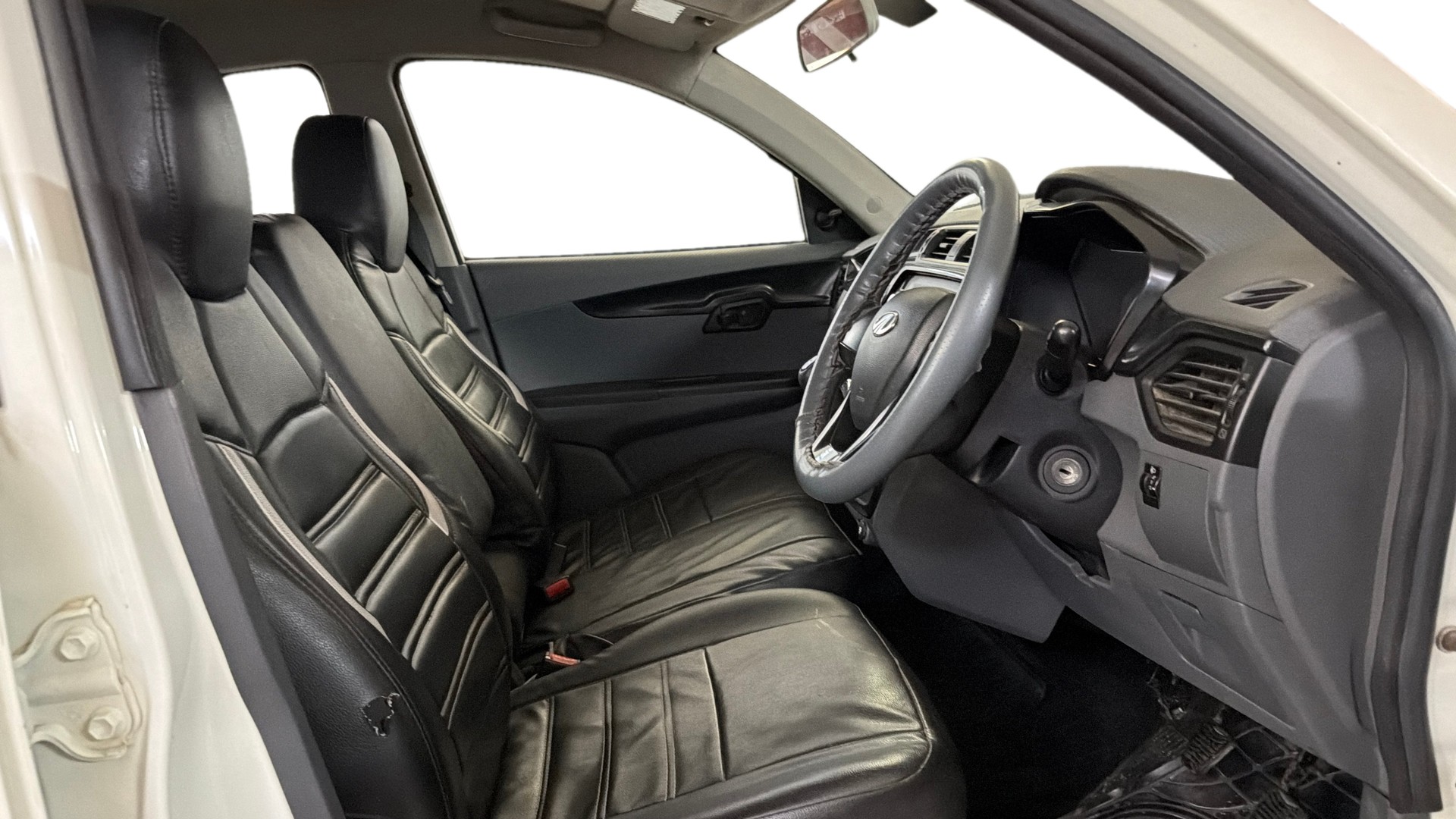 Used 2019 Mahindra KUV100 Used 2019 Mahindra KUV100