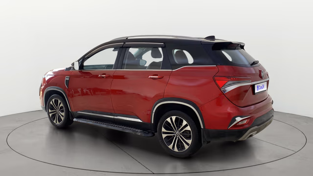 View MG Hector Plus Image 2 Used MG Hector Plus Image 2