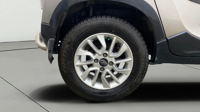 View Mahindra KUV100 Image 24 Used Mahindra KUV100 Image 24