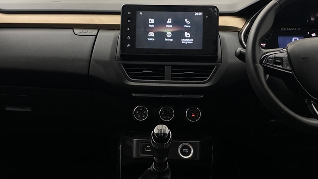 View Renault Kiger Image 17 Used Renault Kiger Image 17