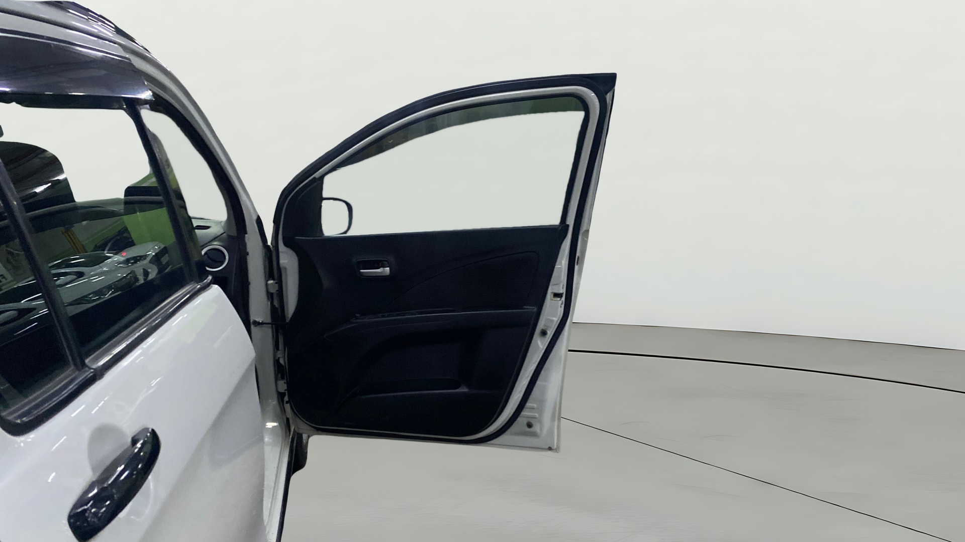 View 2018 Maruti Suzuki 1000 Base Variant Image 44 Used 2018 Maruti Suzuki 1000 Base Variant Image 44